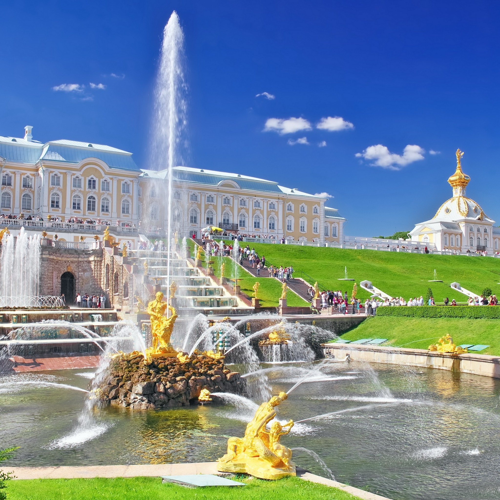 https://hairtalk.ru/wp-content/uploads/2022/01/peterhof-palace-fountain-2048x2048-wallpaper-12914.jpeg